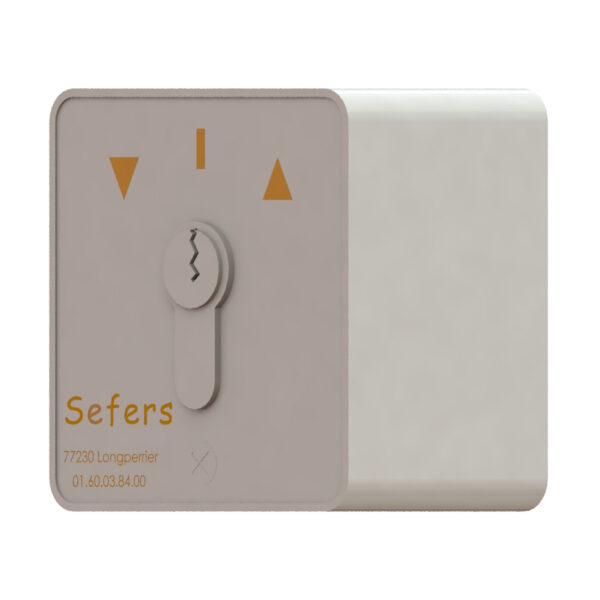 Boite à clés en applique fournie avec 3 clés (88,00 €)